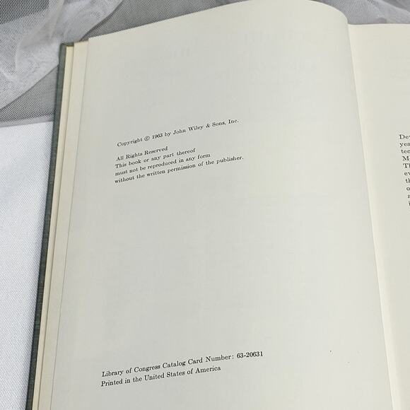 VTG 1963 Vacuum Technology Andrew Guthrie Alameda State College Physics Textbook - Picture 7 of 13